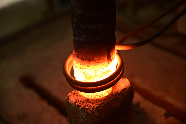 感應(yīng)加熱器研發(fā)