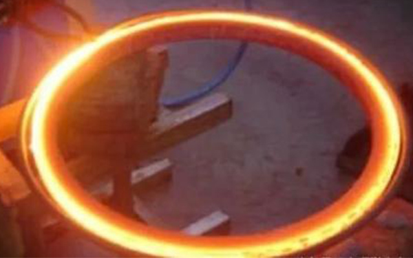 內(nèi)孔高頻淬火機(jī)打樣