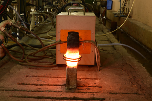 感應加熱爐原理